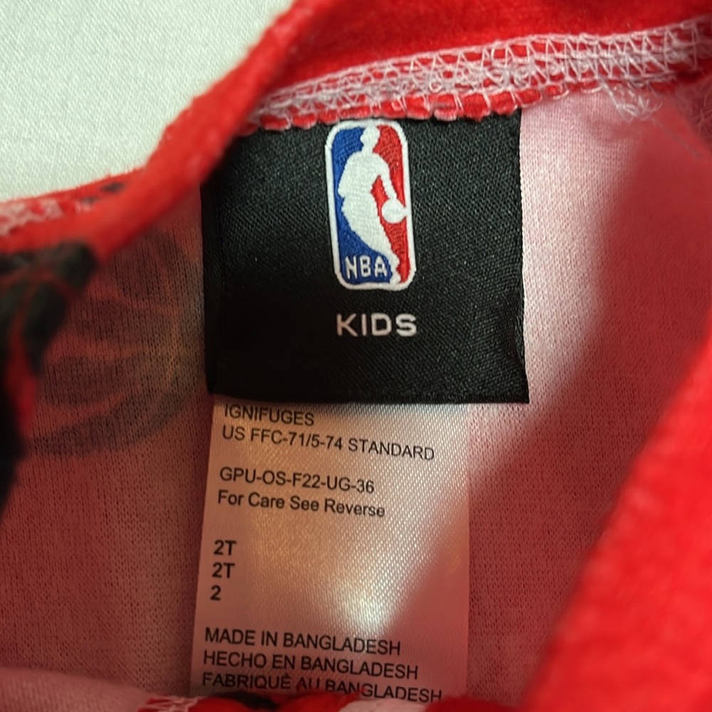 2T Toronto Raptors Basketball footie sleeper - Picture 3 of 3